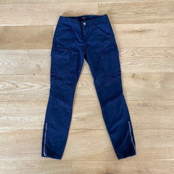 J Brand - Houlihan Mid Rise Cargo Skinny Pants in Navy